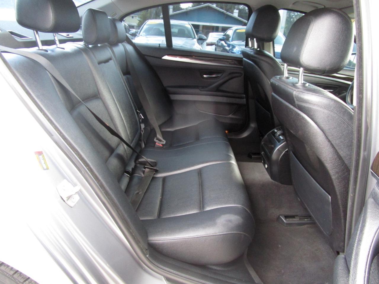 BMW 5-Series 528i xDrive 2015