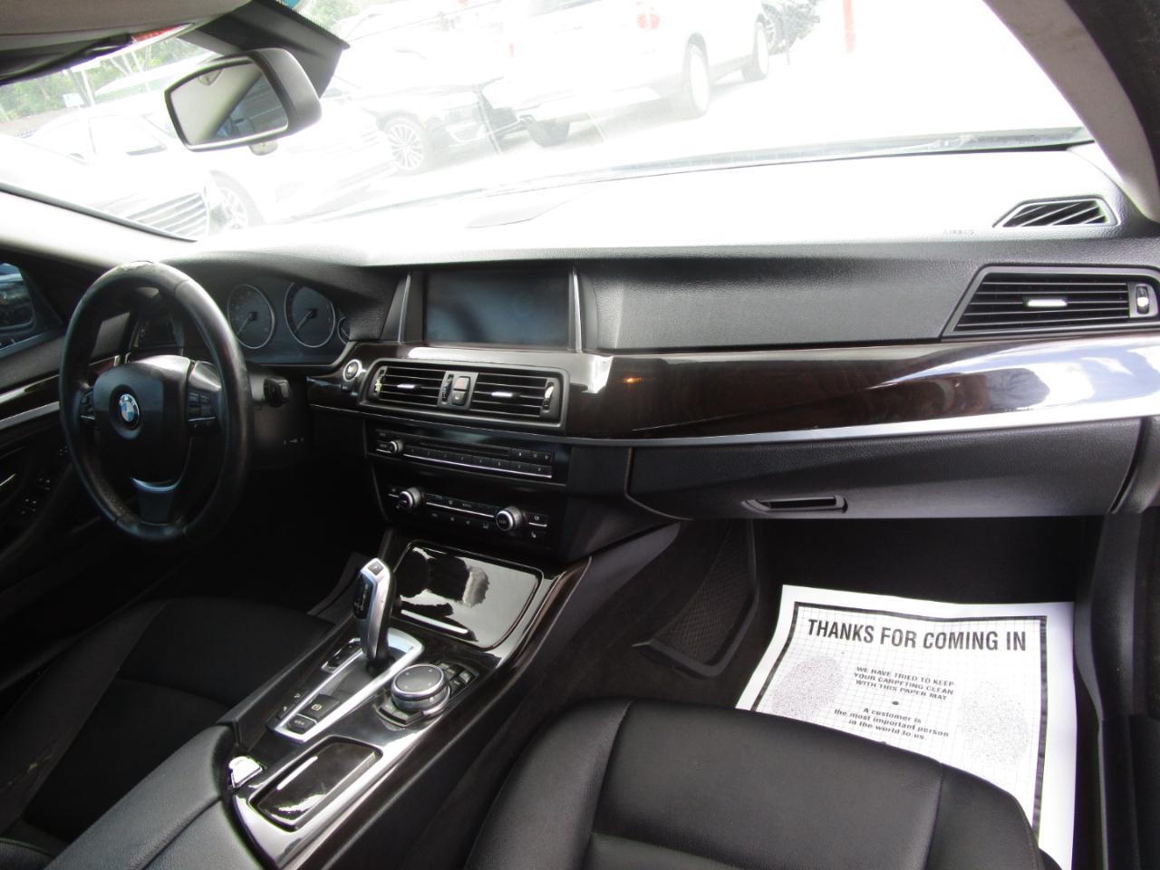 BMW 5-Series 528i xDrive 2015