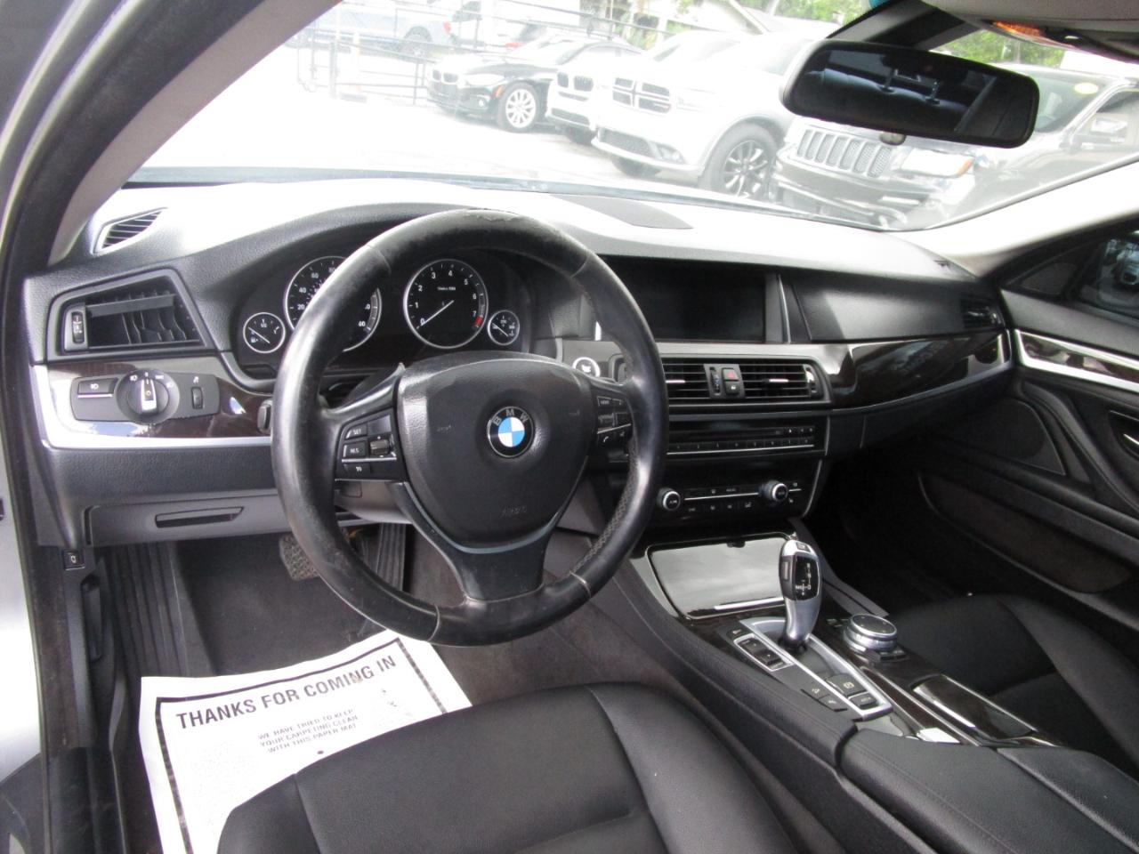 BMW 5-Series 528i xDrive 2015