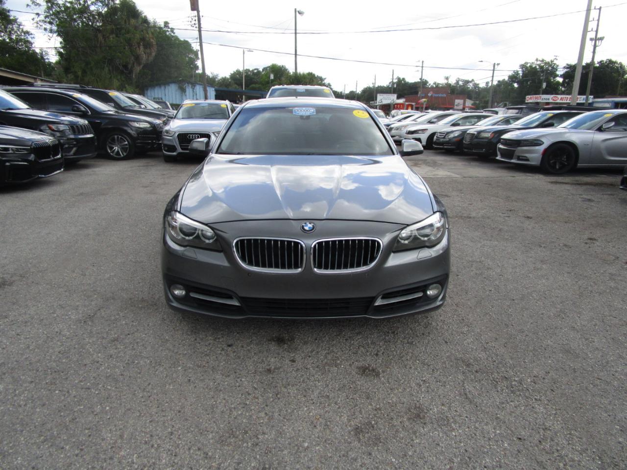 BMW 5-Series 528i xDrive 2015