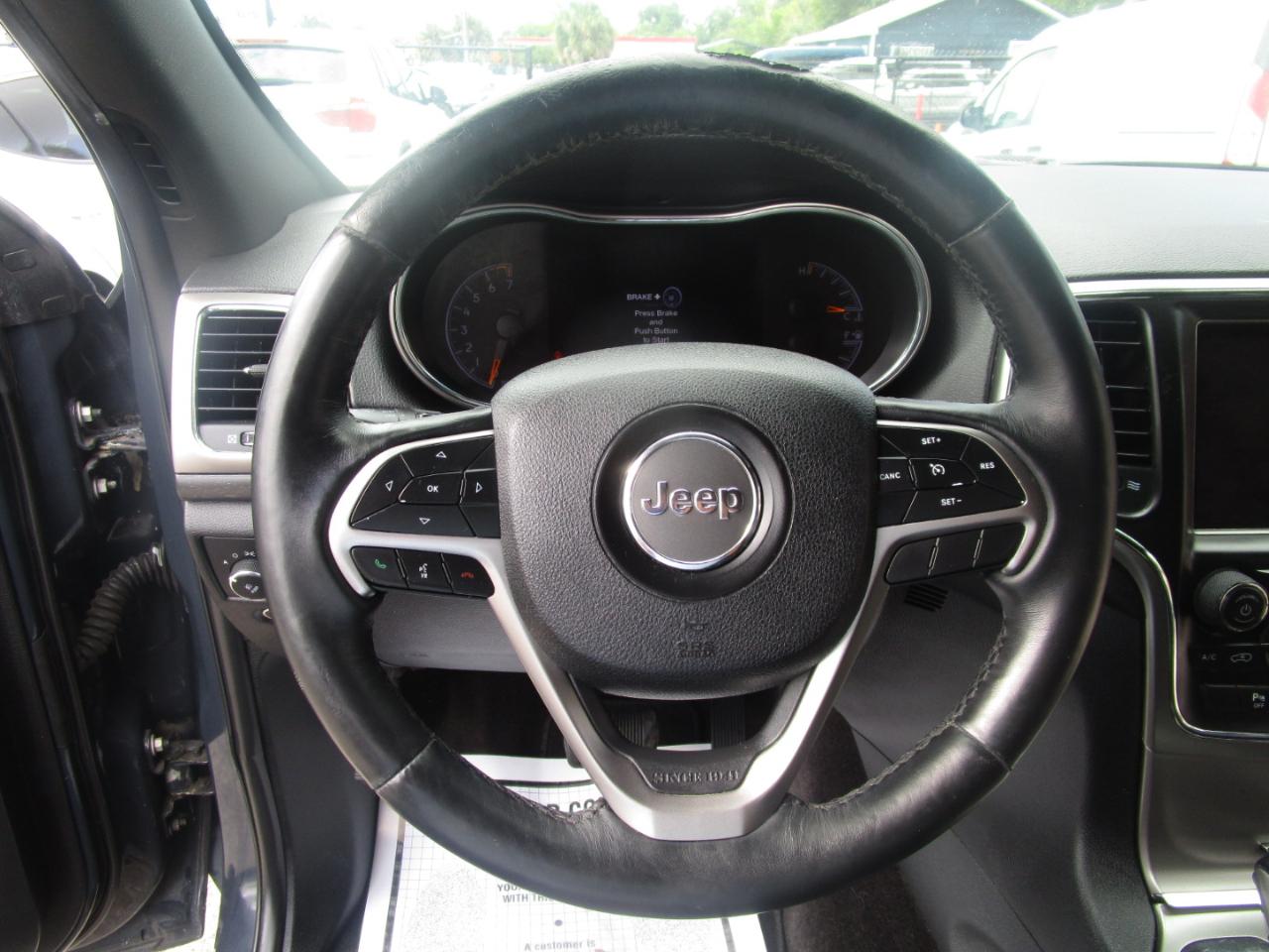 Jeep Grand Cherokee Laredo 2WD 2018