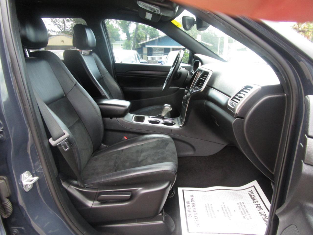Jeep Grand Cherokee Laredo 2WD 2018