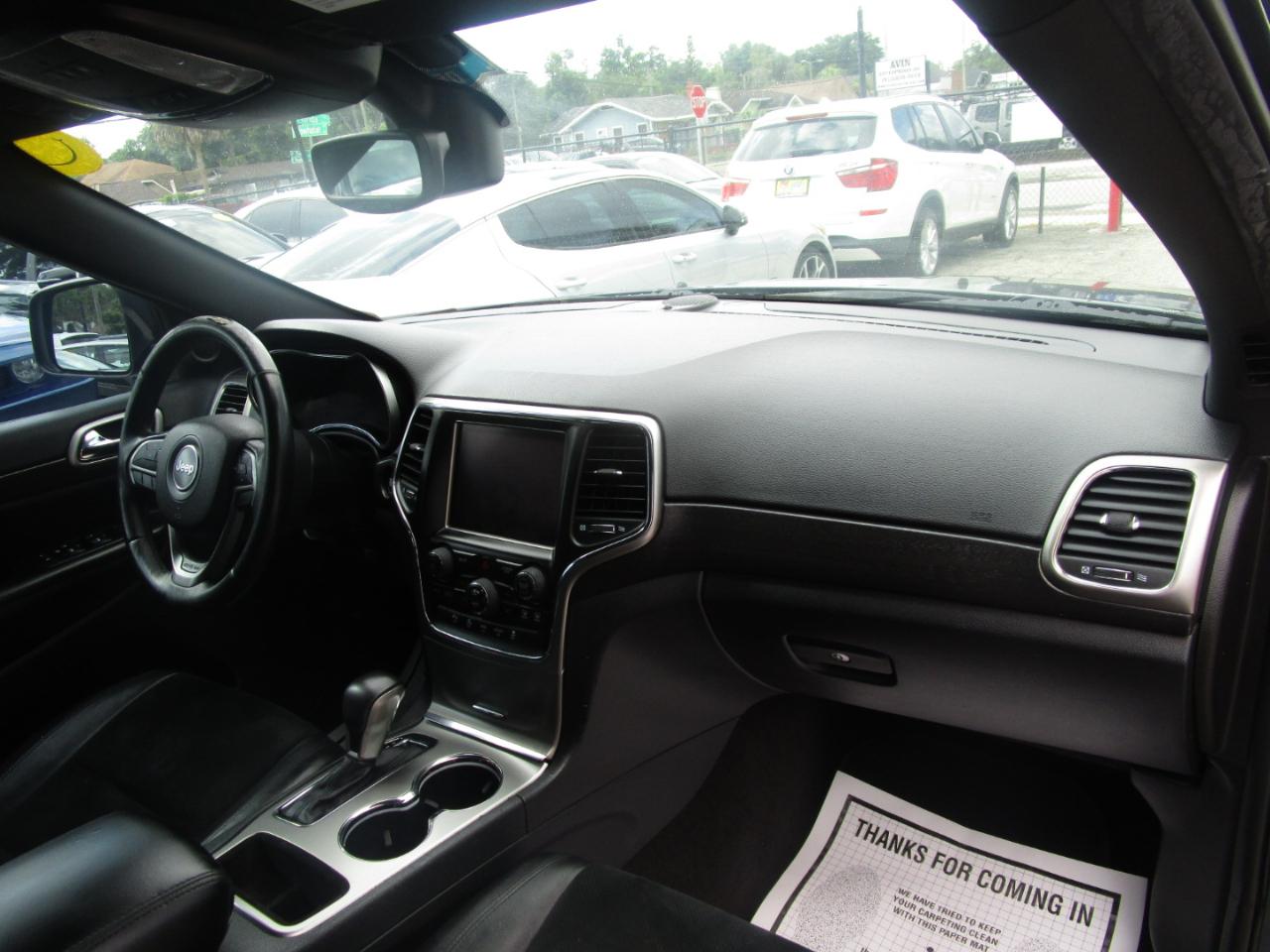 Jeep Grand Cherokee Laredo 2WD 2018