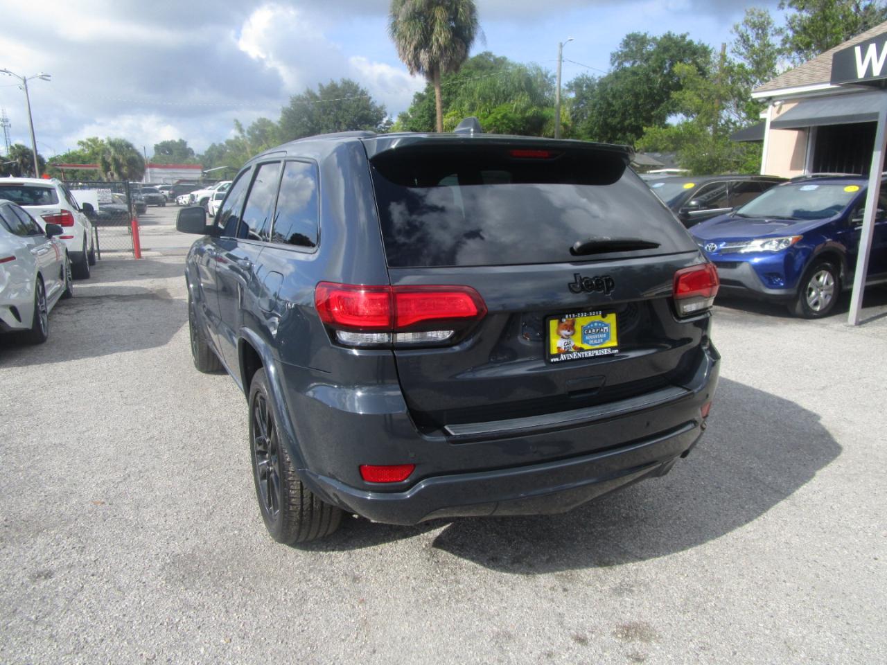 Jeep Grand Cherokee Laredo 2WD 2018