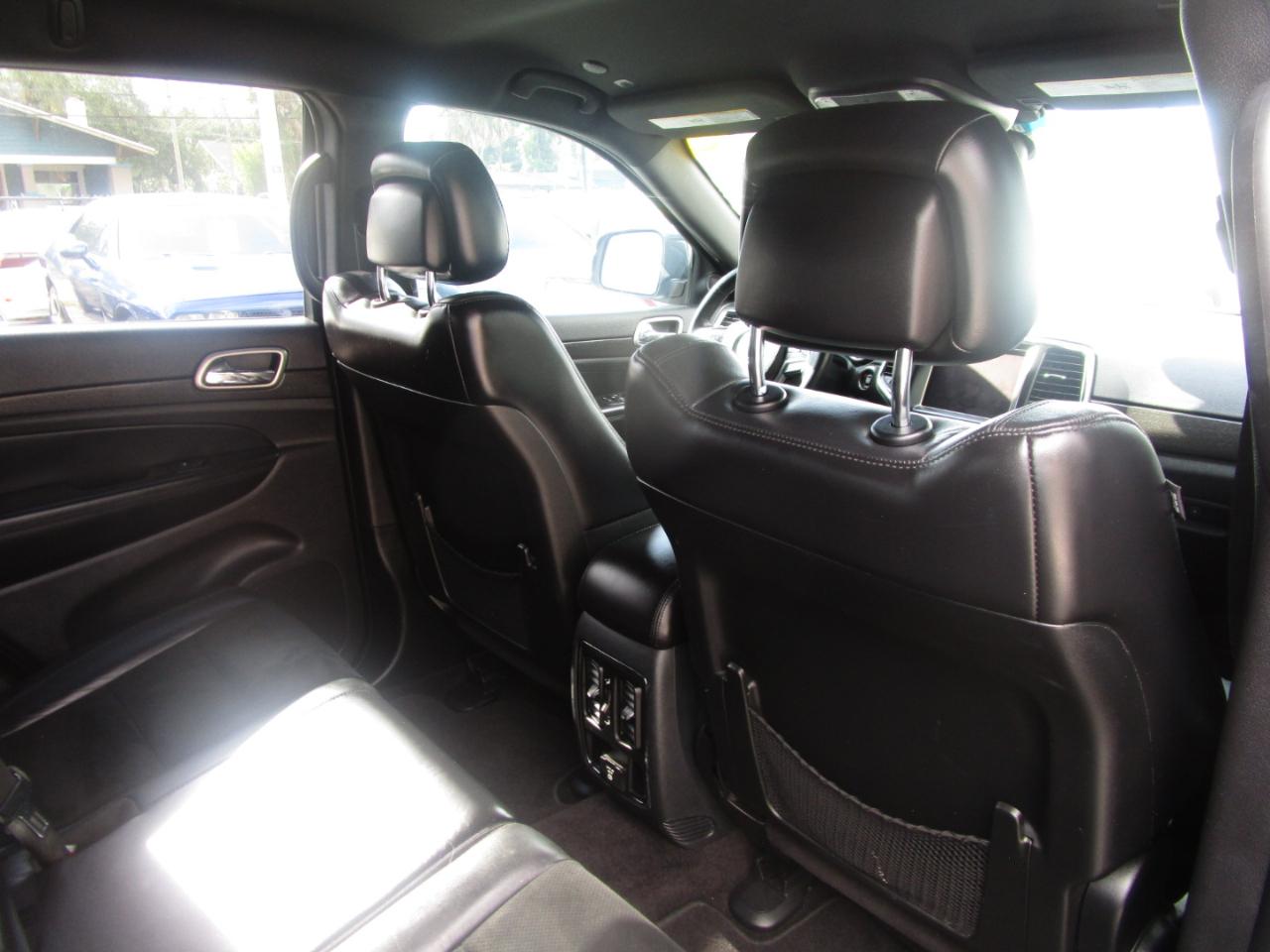 Jeep Grand Cherokee Laredo 2WD 2018