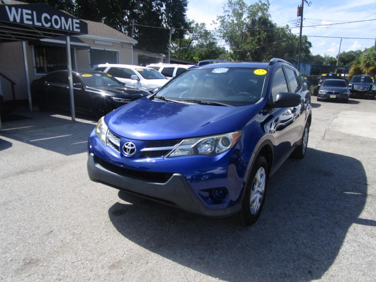 Toyota RAV4 LE FWD 2014