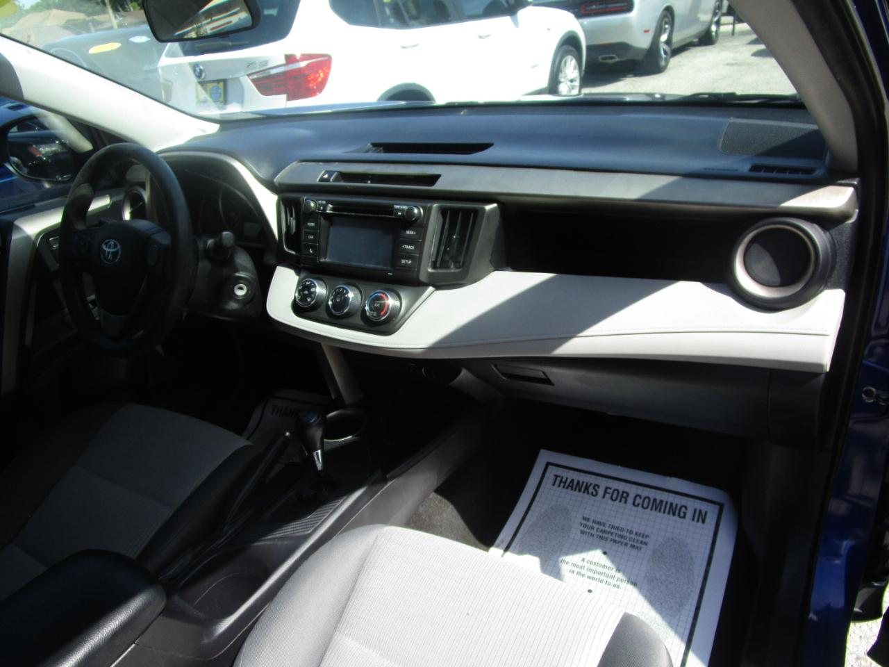 Toyota RAV4 LE FWD 2014