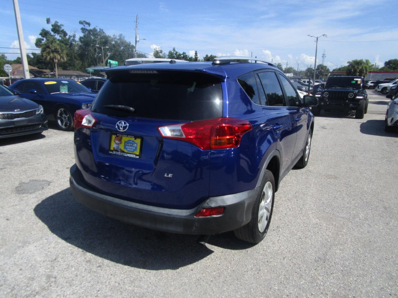 Toyota RAV4 LE FWD 2014