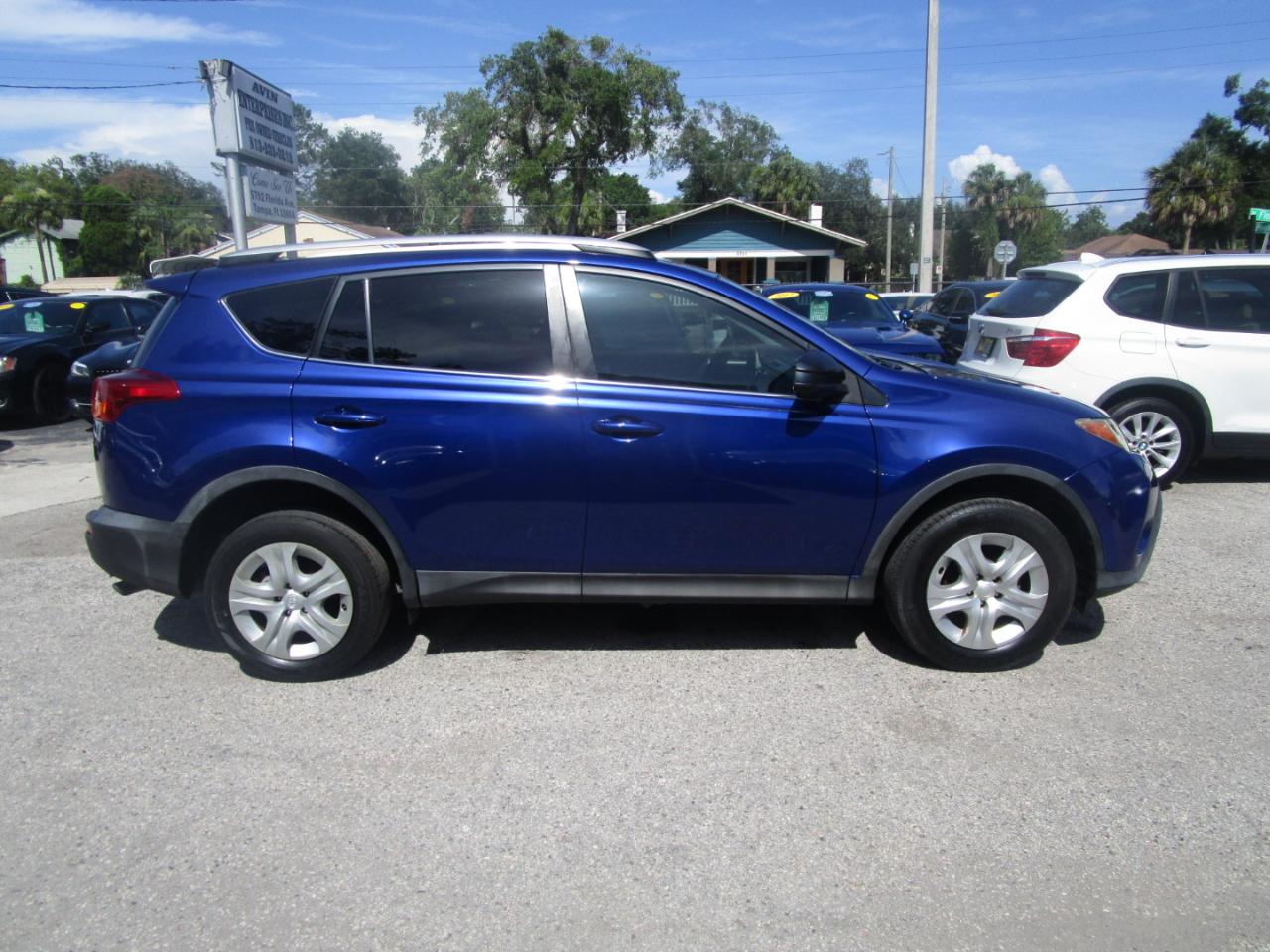 Toyota RAV4 LE FWD 2014