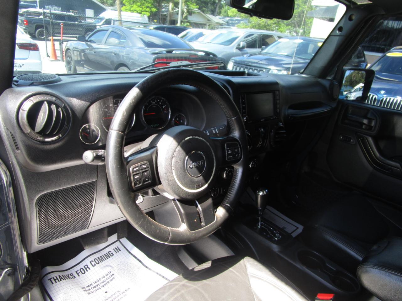 Jeep Wrangler Unlimited Sahara 4WD 2017