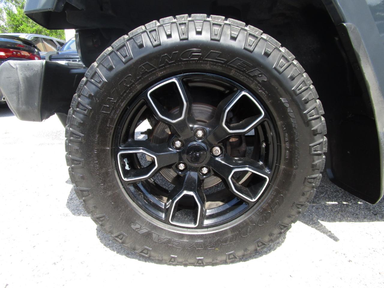 Jeep Wrangler Unlimited Sahara 4WD 2017