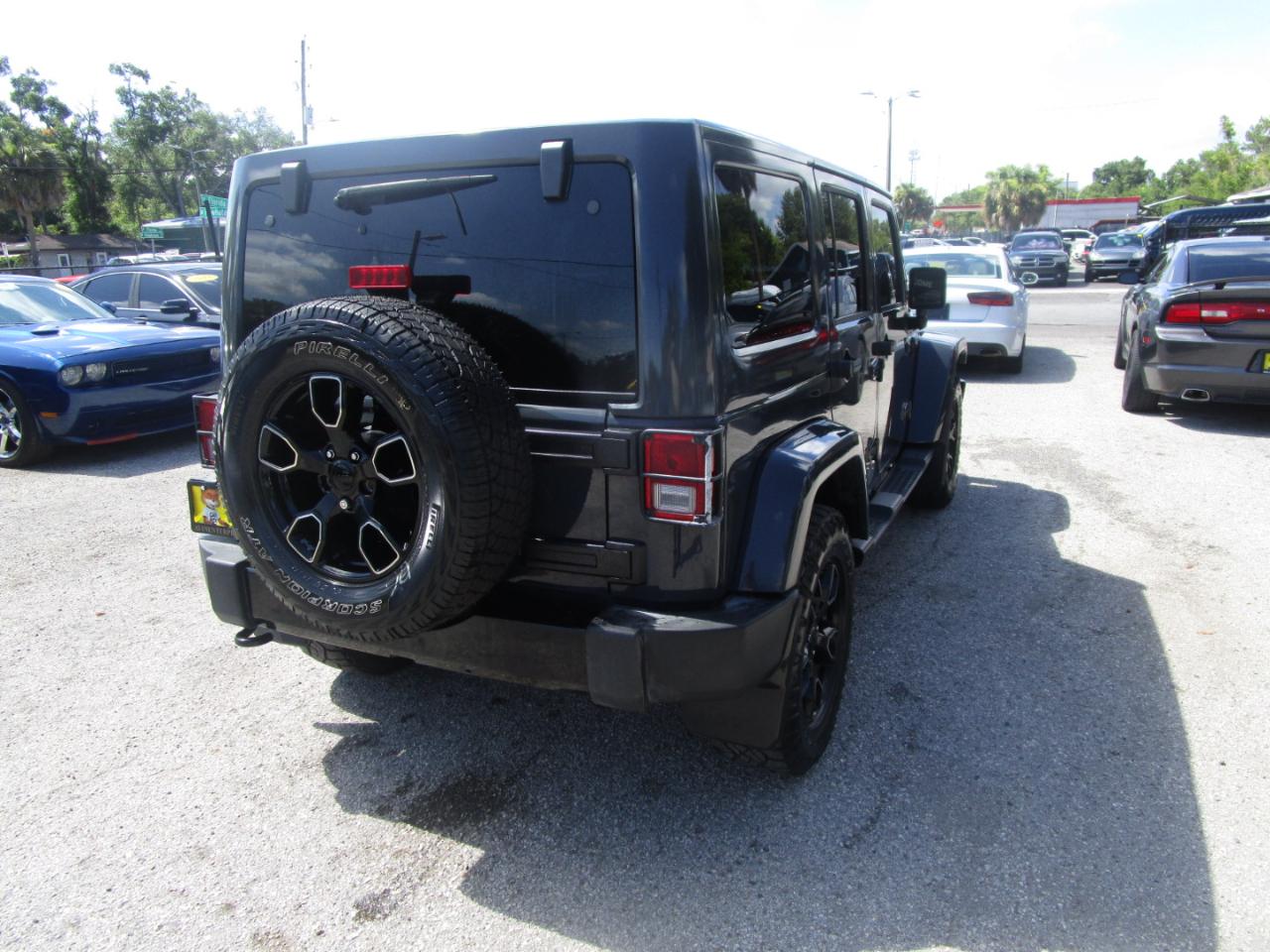Jeep Wrangler Unlimited Sahara 4WD 2017