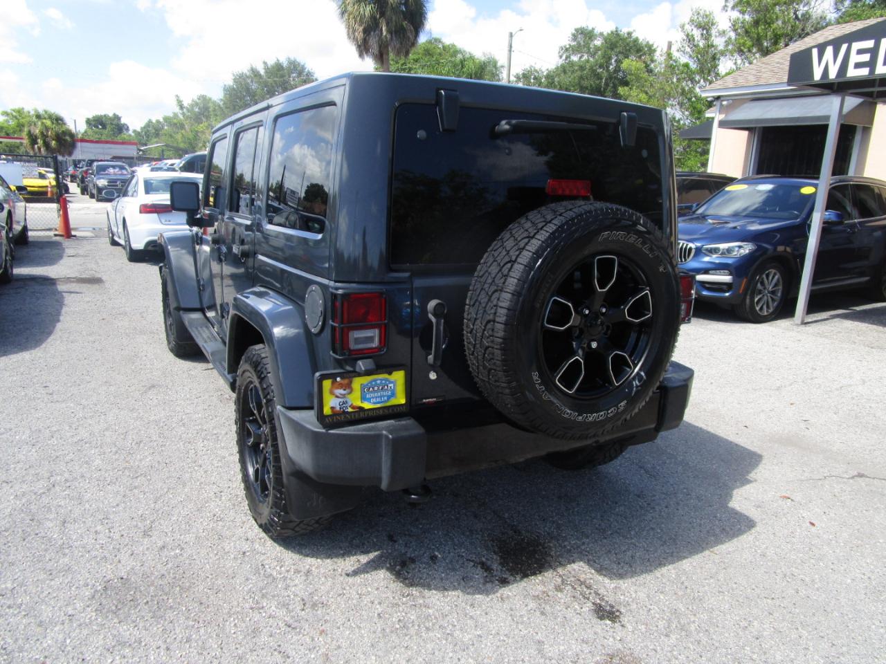 Jeep Wrangler Unlimited Sahara 4WD 2017