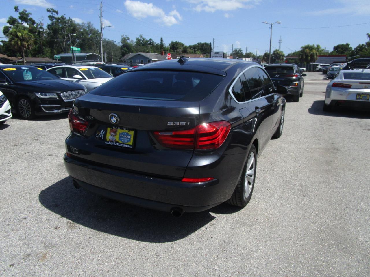 BMW 5-Series Gran Turismo 535i 2014