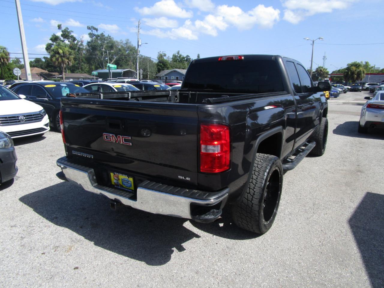 GMC Sierra 1500 SLE Double Cab 4WD 2015