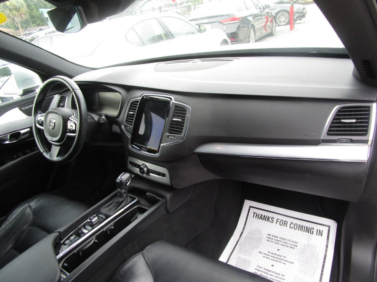Volvo XC90 T5 Momentum 2018