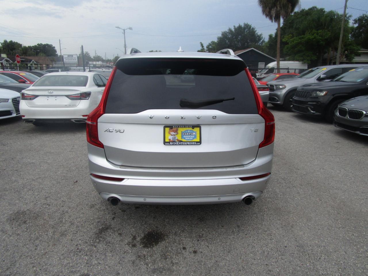 Volvo XC90 T5 Momentum 2018