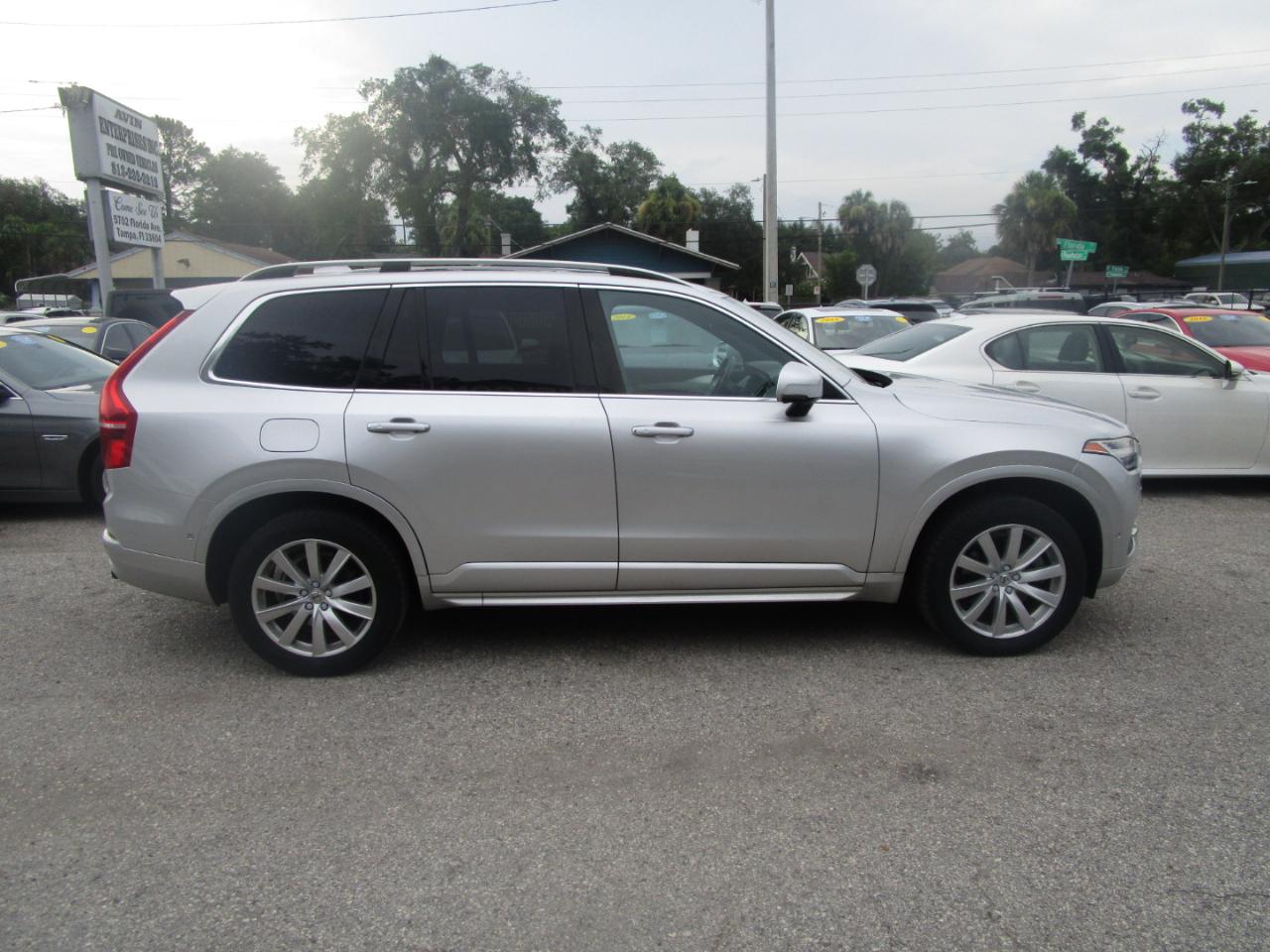 Volvo XC90 T5 Momentum 2018