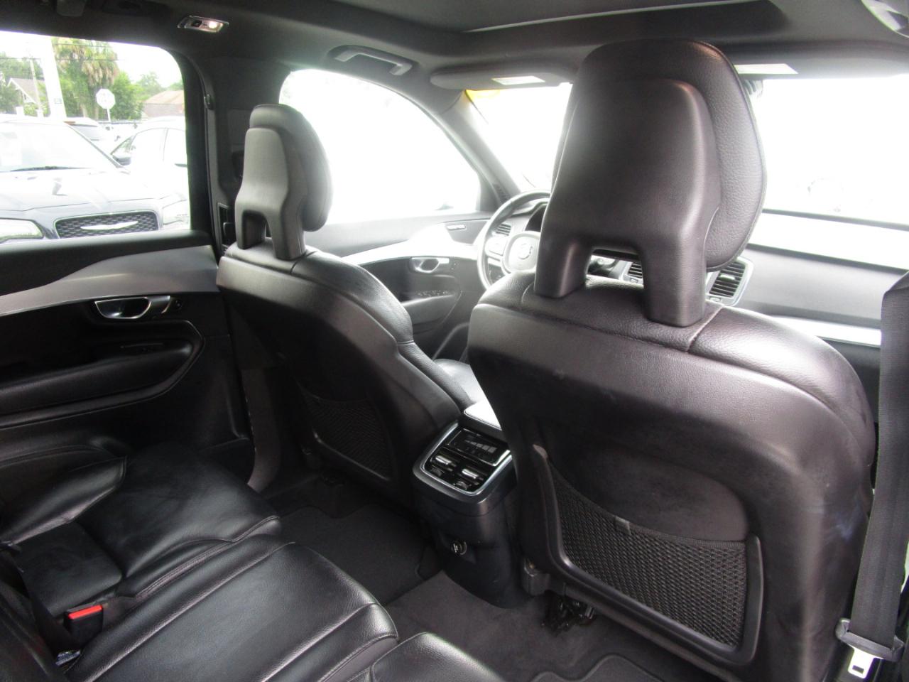 Volvo XC90 T5 Momentum 2018