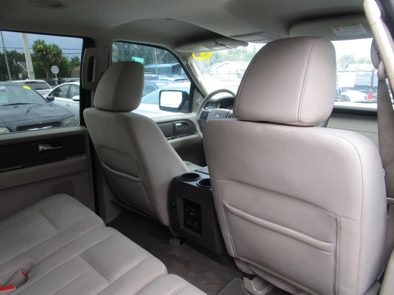 Ford Expedition King Ranch 2WD 2011