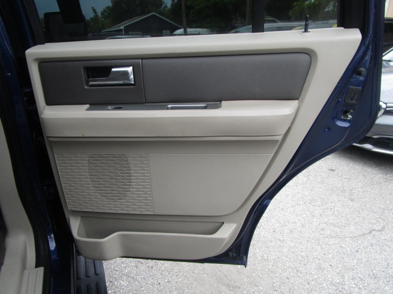 Ford Expedition King Ranch 2WD 2011