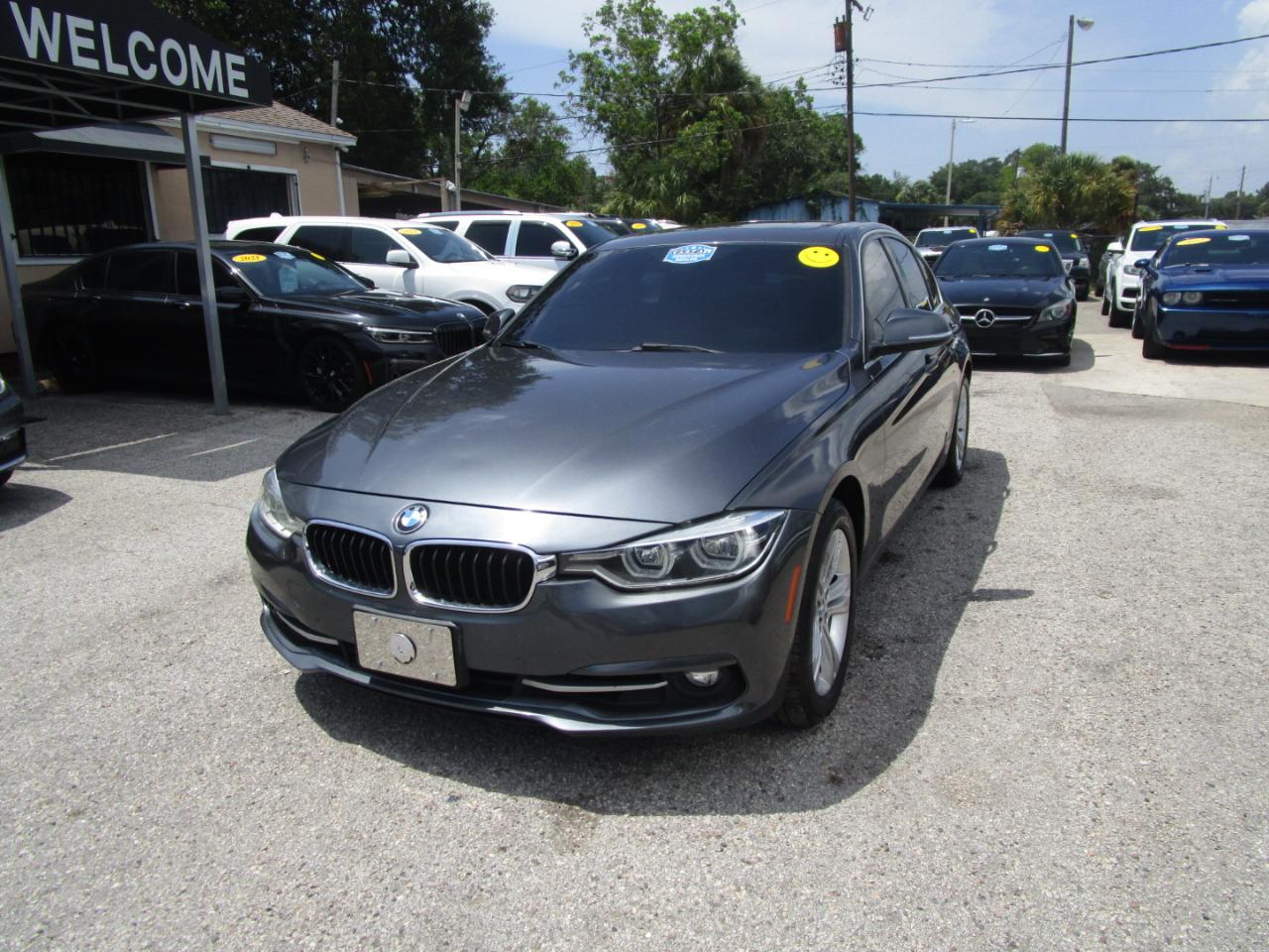 BMW 3-Series 330i xDrive SULEV Sedan 2017