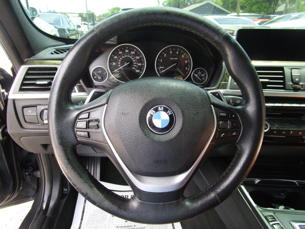 BMW 3-Series 330i xDrive SULEV Sedan 2017