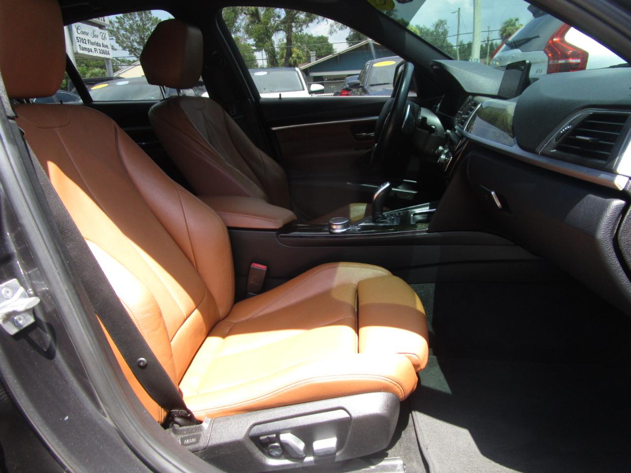 BMW 3-Series 330i xDrive SULEV Sedan 2017