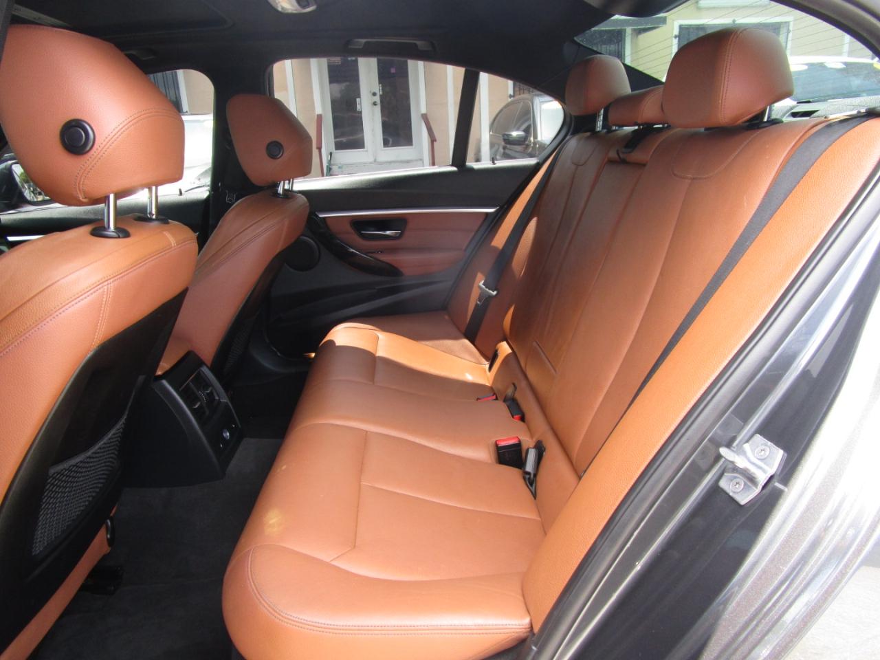 BMW 3-Series 330i xDrive SULEV Sedan 2017