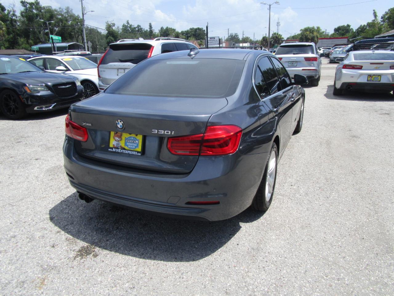 BMW 3-Series 330i xDrive SULEV Sedan 2017