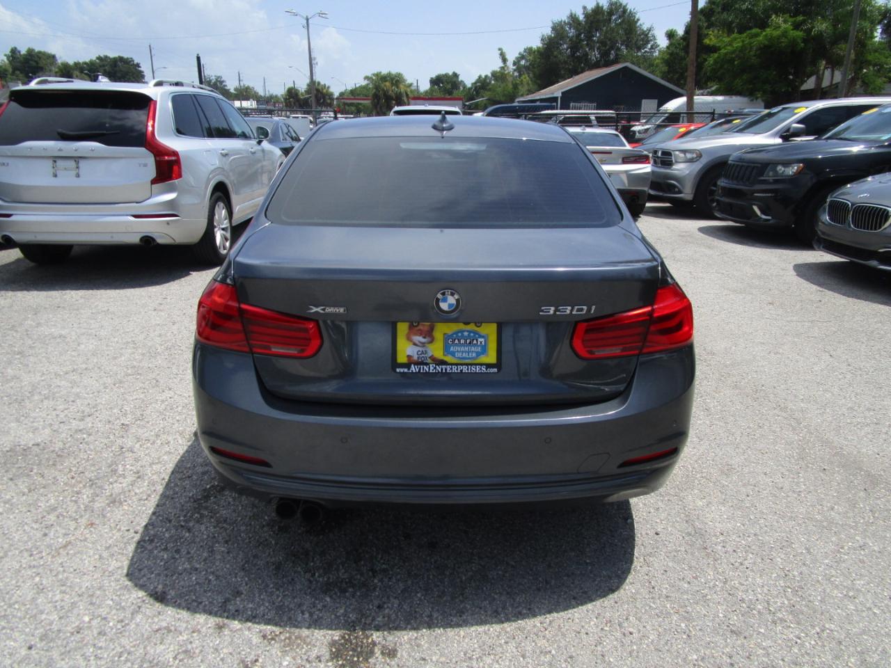 BMW 3-Series 330i xDrive SULEV Sedan 2017