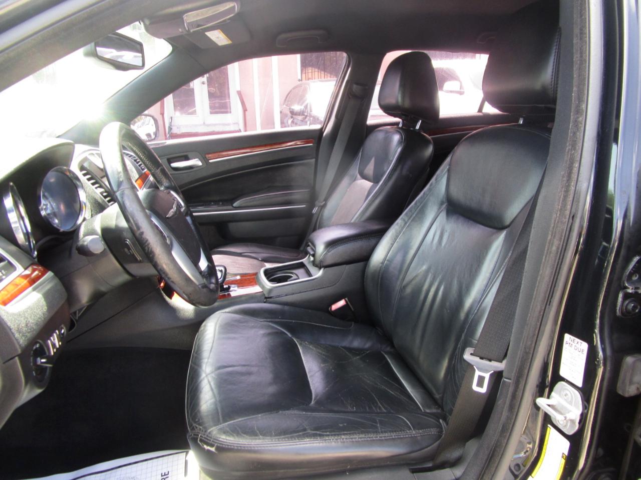 Chrysler 300 RWD 2013