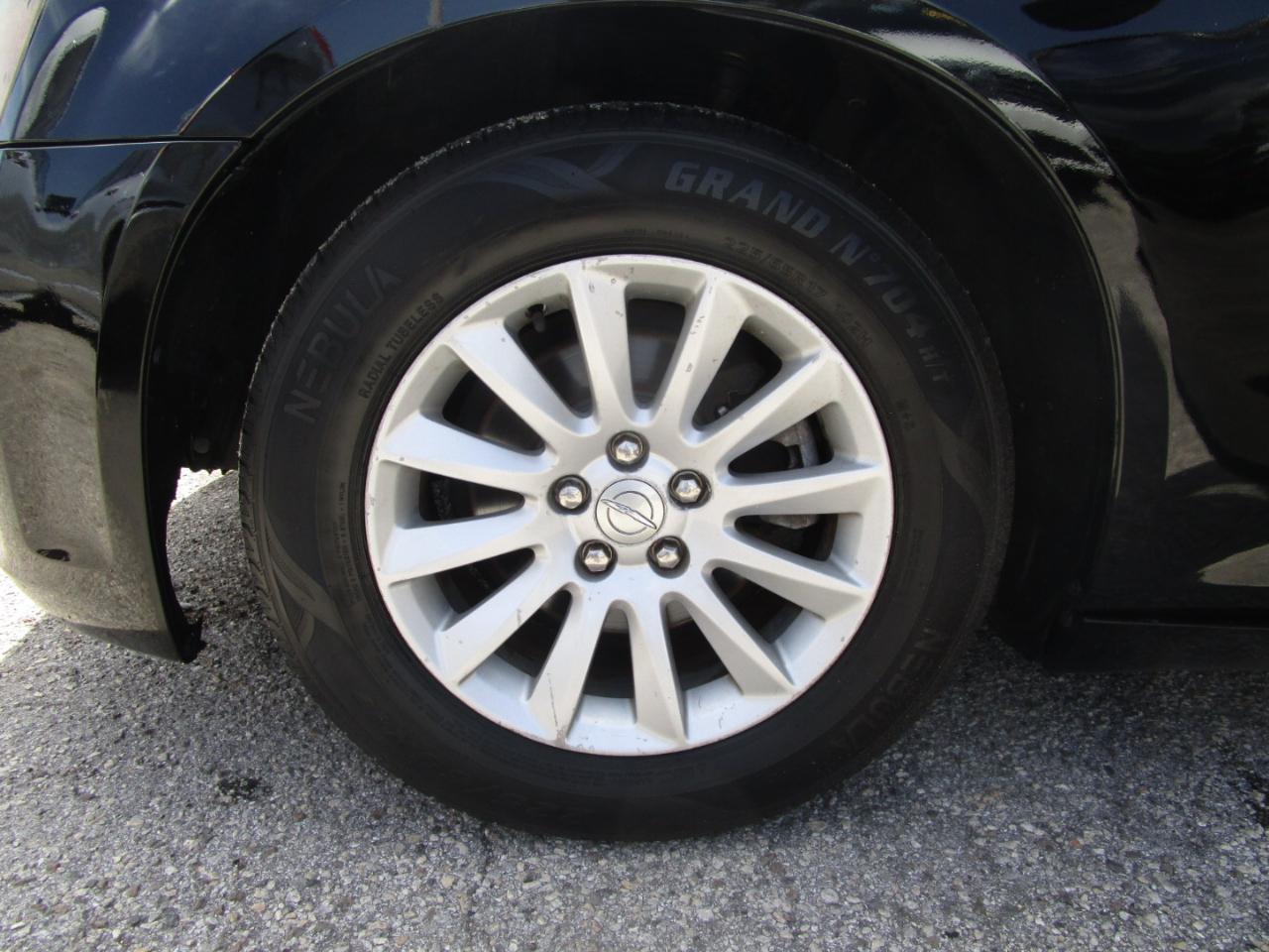 Chrysler 300 RWD 2013