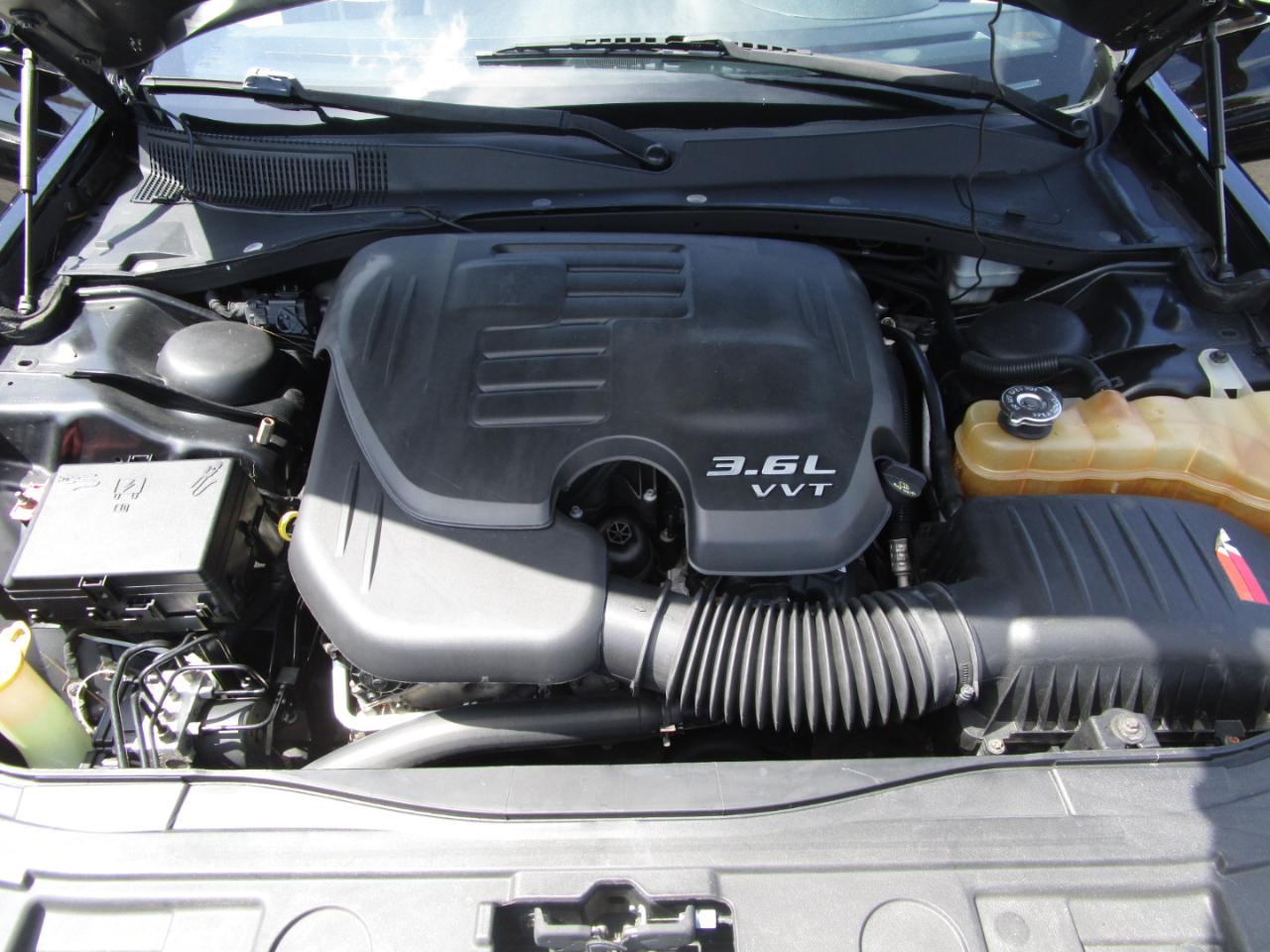 Chrysler 300 RWD 2013