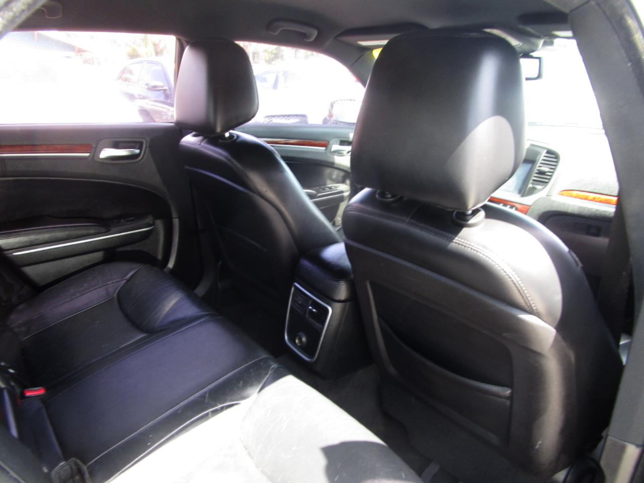 Chrysler 300 RWD 2013