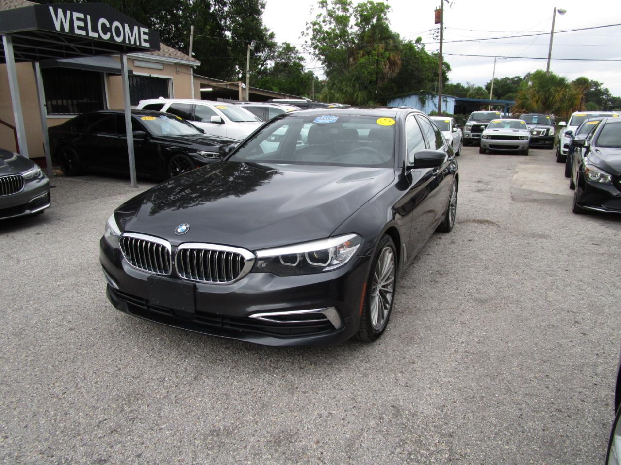 BMW 5-Series 530i xDrive 2019