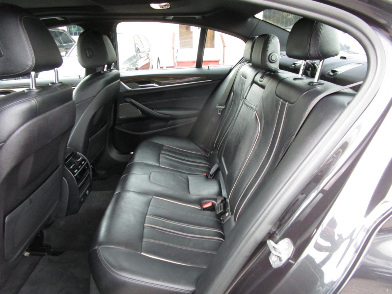 BMW 5-Series 530i xDrive 2019