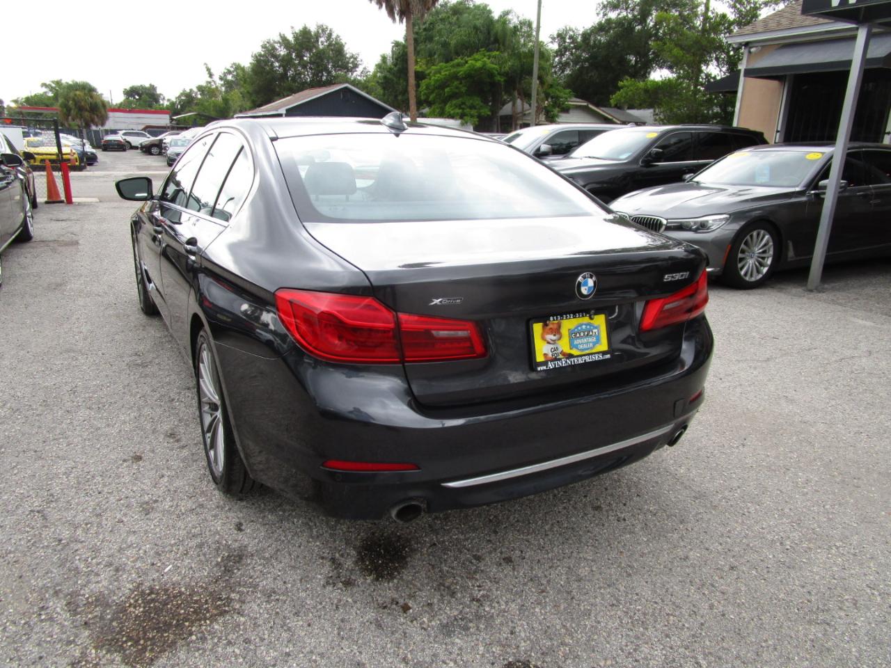 BMW 5-Series 530i xDrive 2019