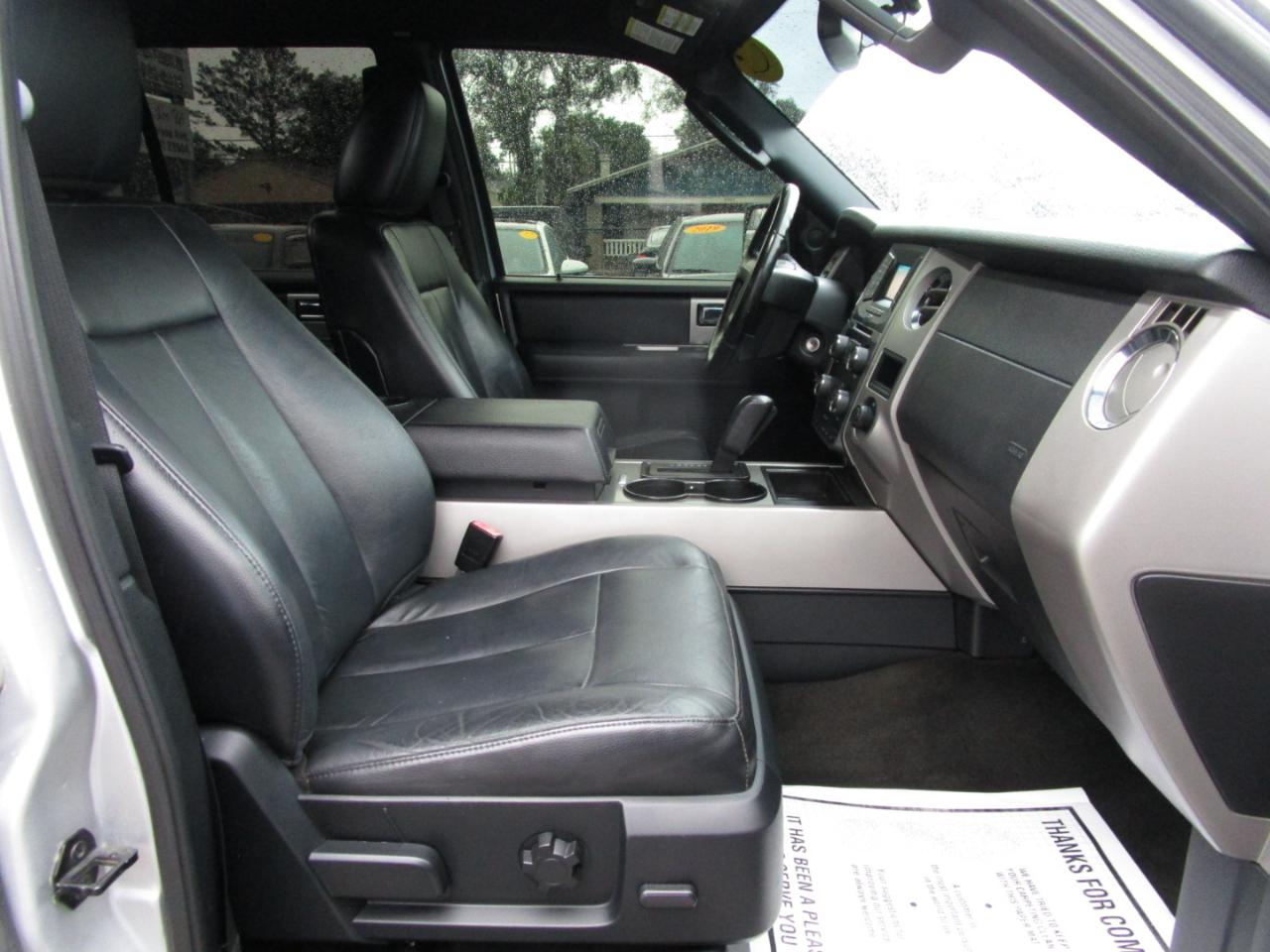 Ford Expedition XLT 2WD 2017