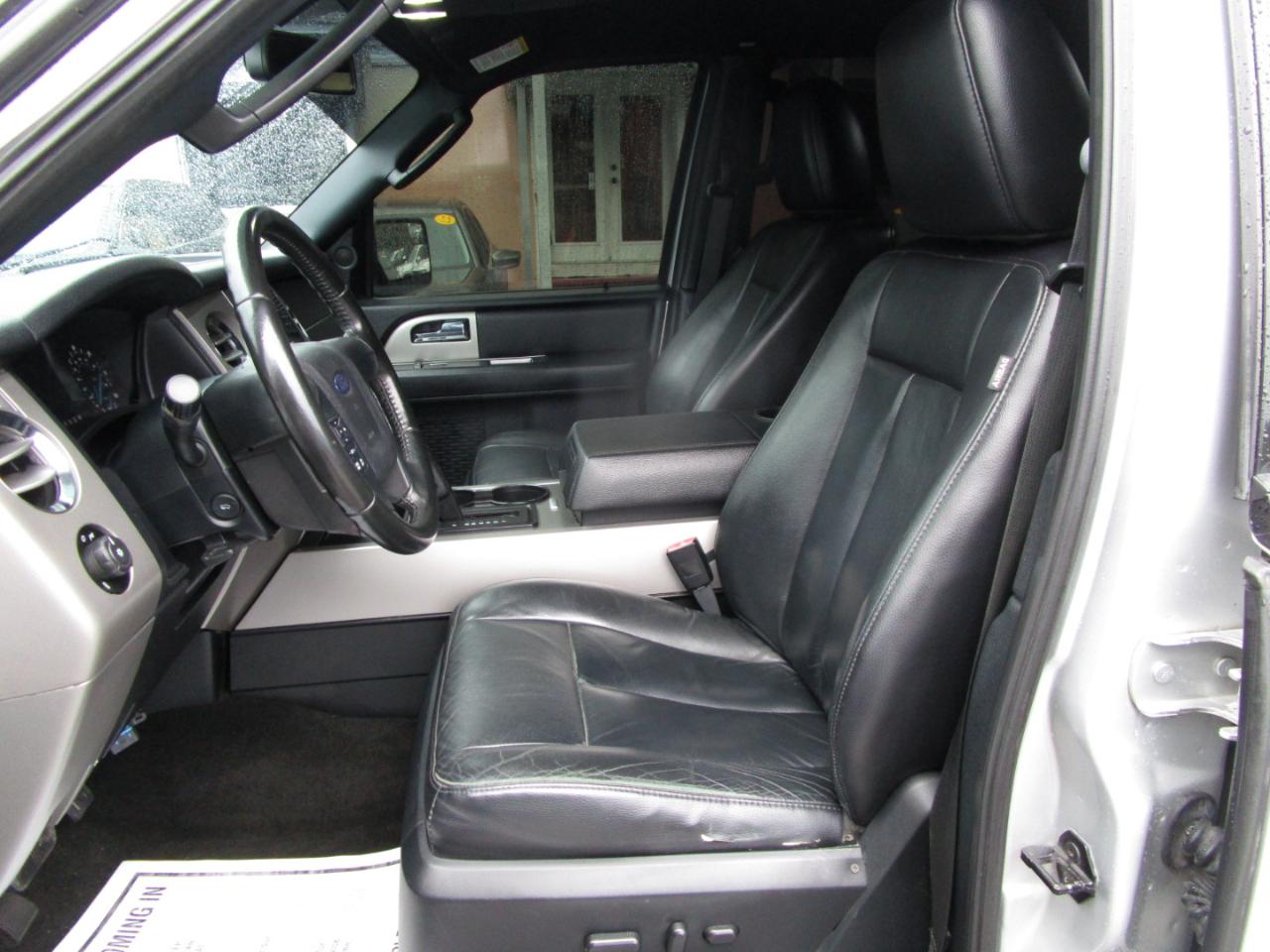 Ford Expedition XLT 2WD 2017