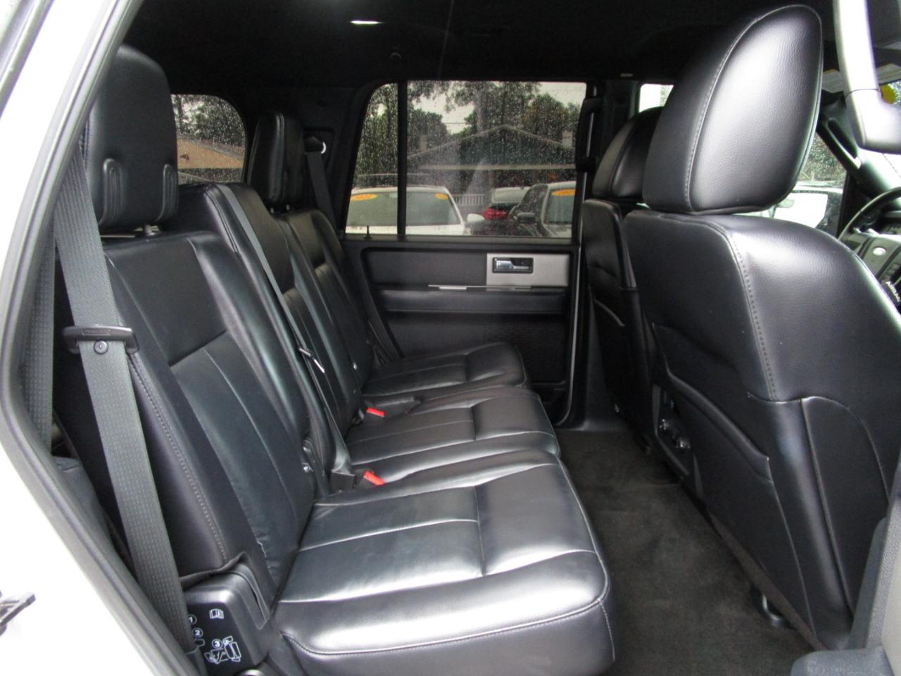Ford Expedition XLT 2WD 2017