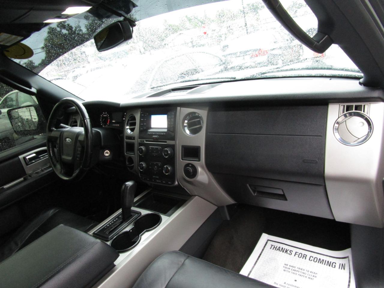 Ford Expedition XLT 2WD 2017