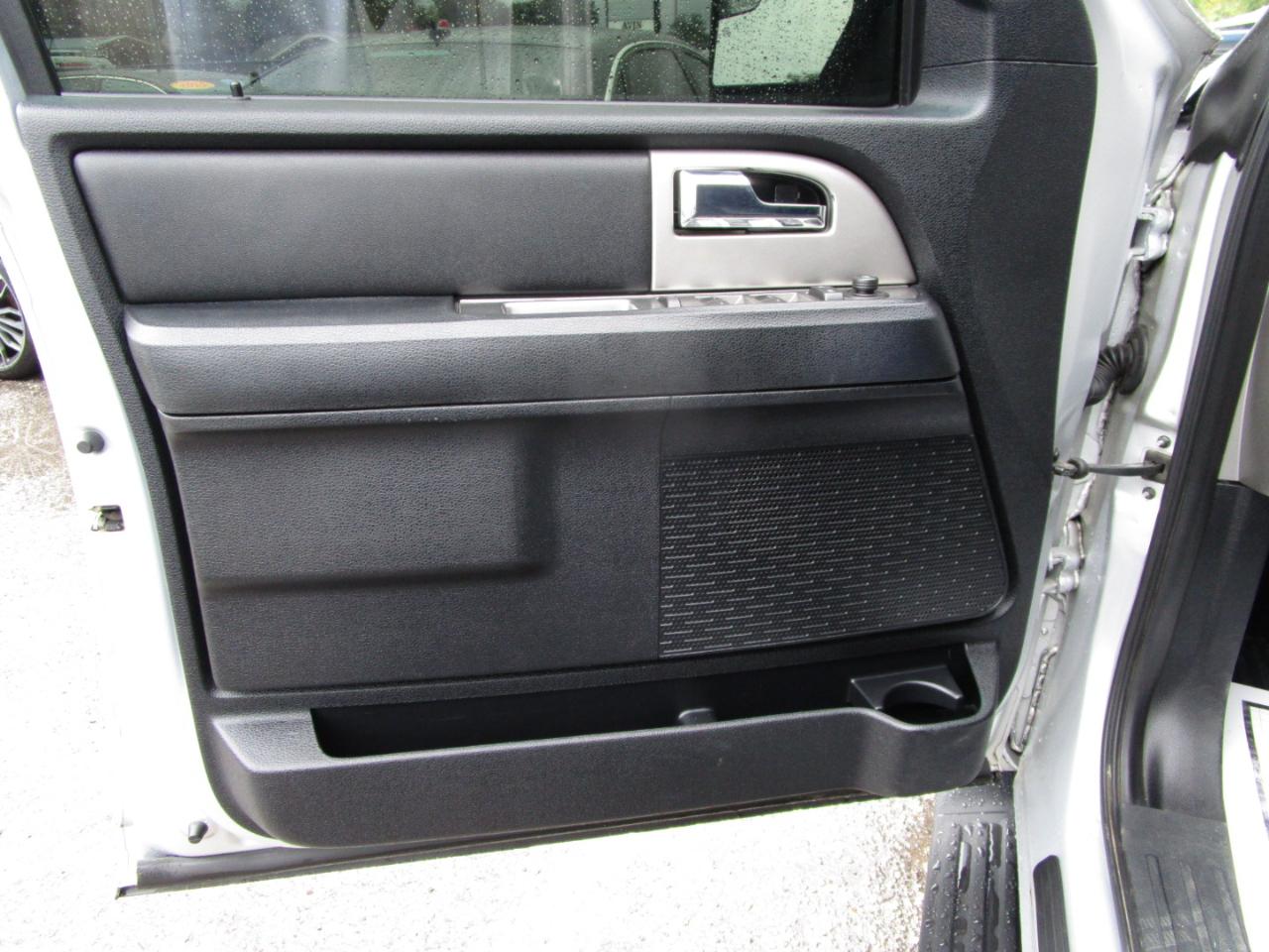 Ford Expedition XLT 2WD 2017