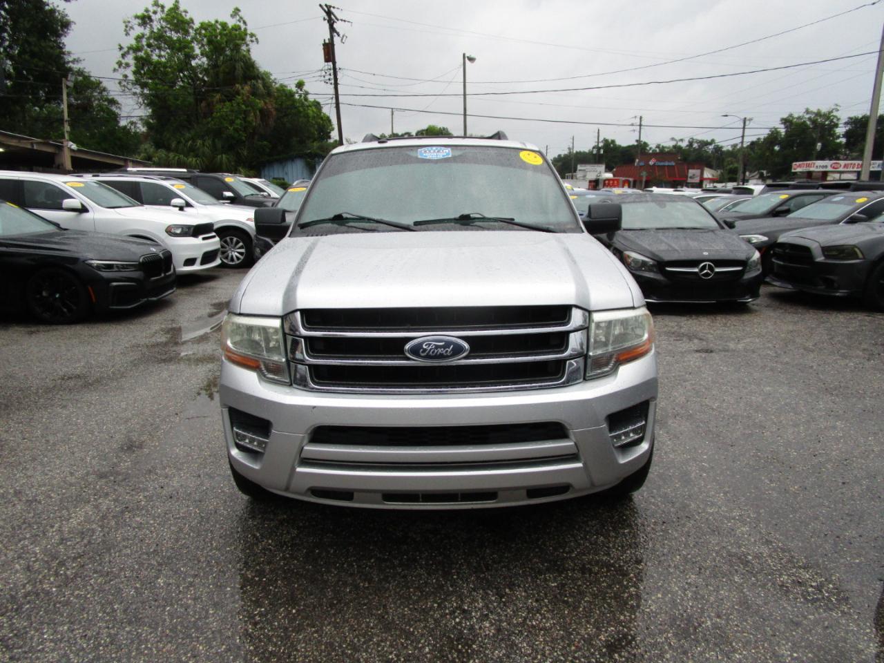 Ford Expedition XLT 2WD 2017
