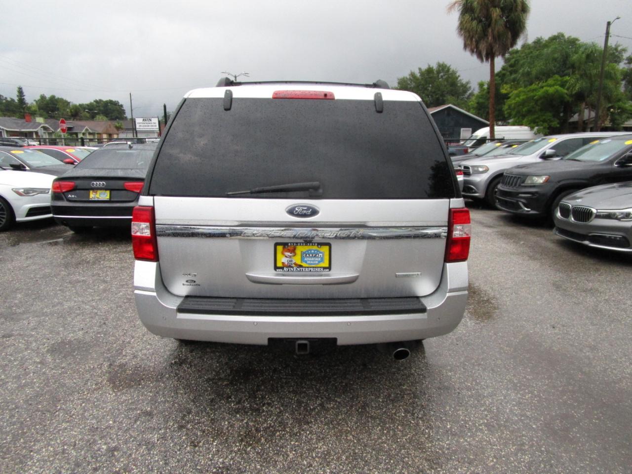 Ford Expedition XLT 2WD 2017