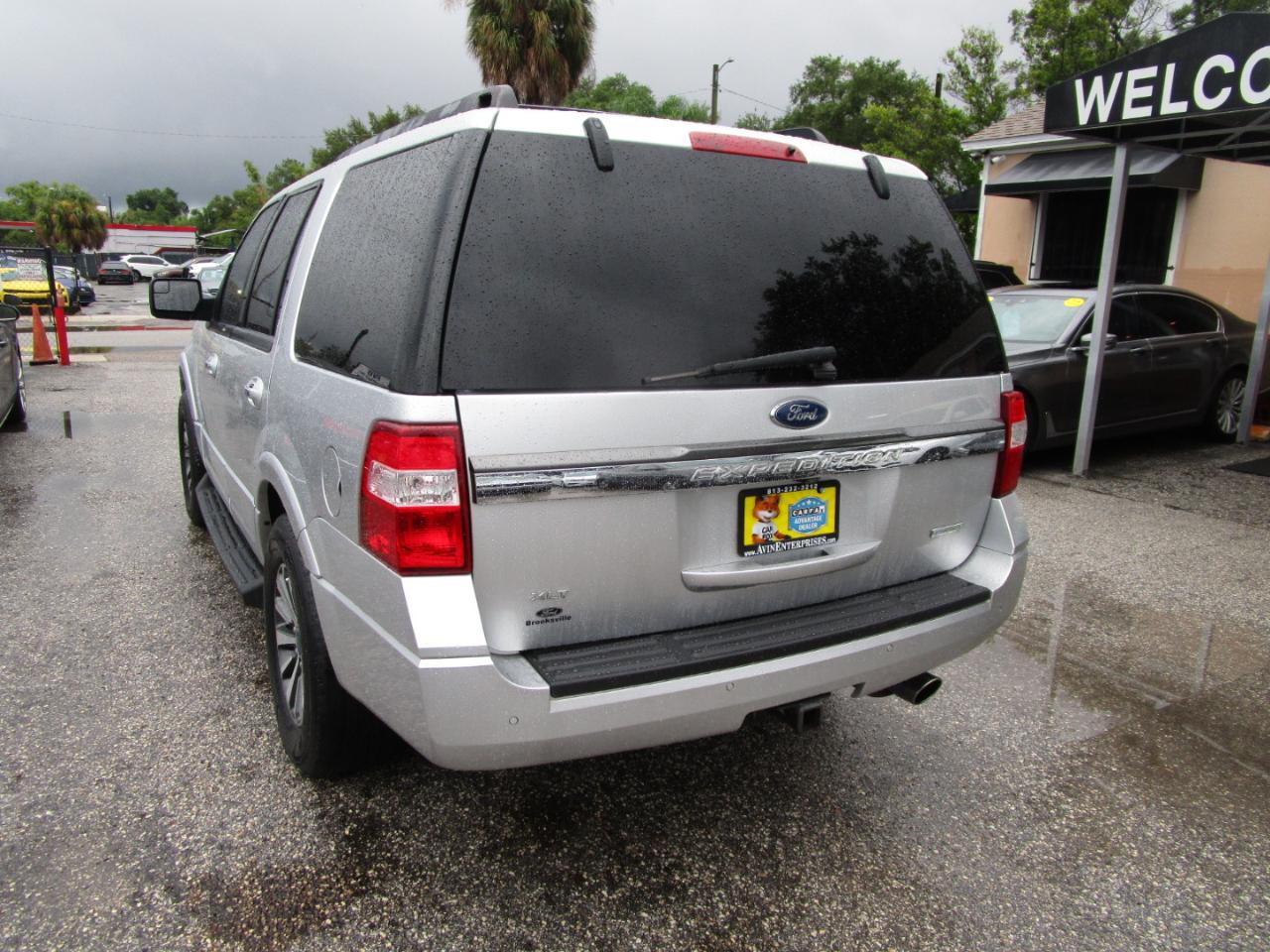 Ford Expedition XLT 2WD 2017