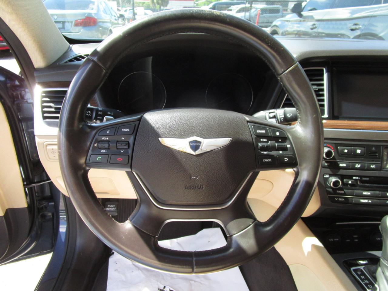 Hyundai Genesis 3.8L 2015