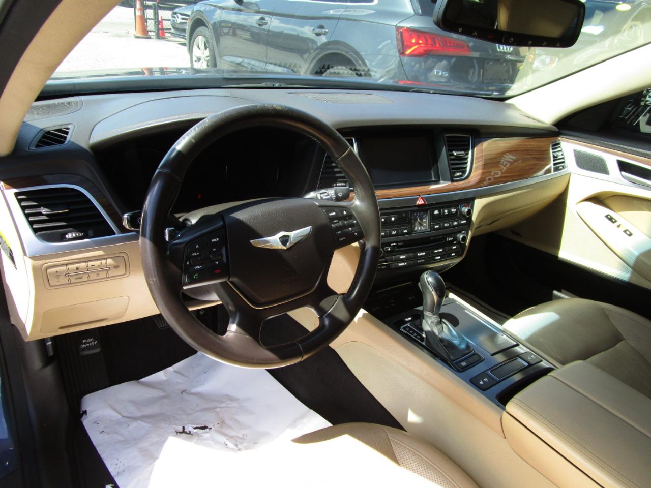 Hyundai Genesis 3.8L 2015