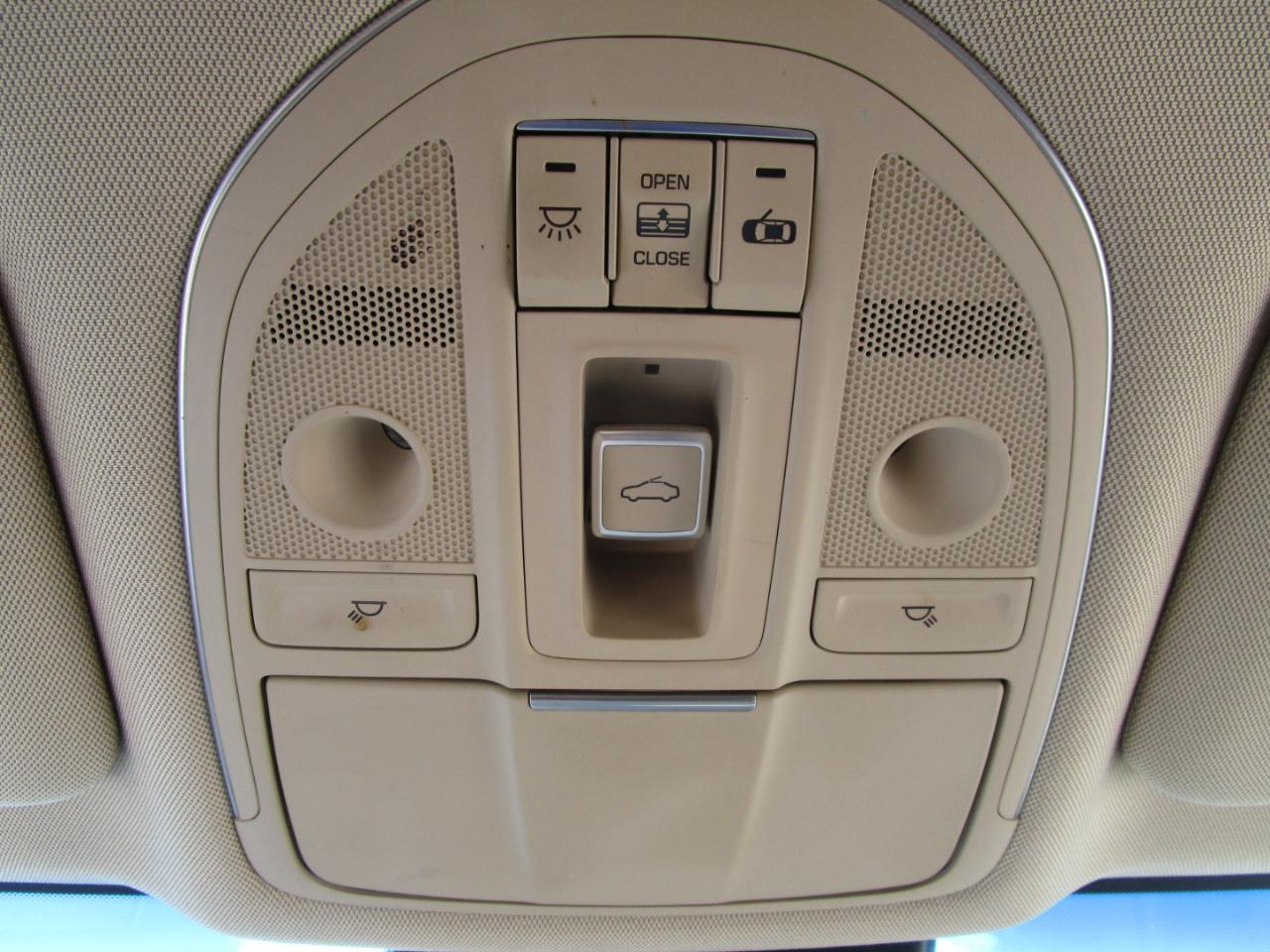 Hyundai Genesis 3.8L 2015