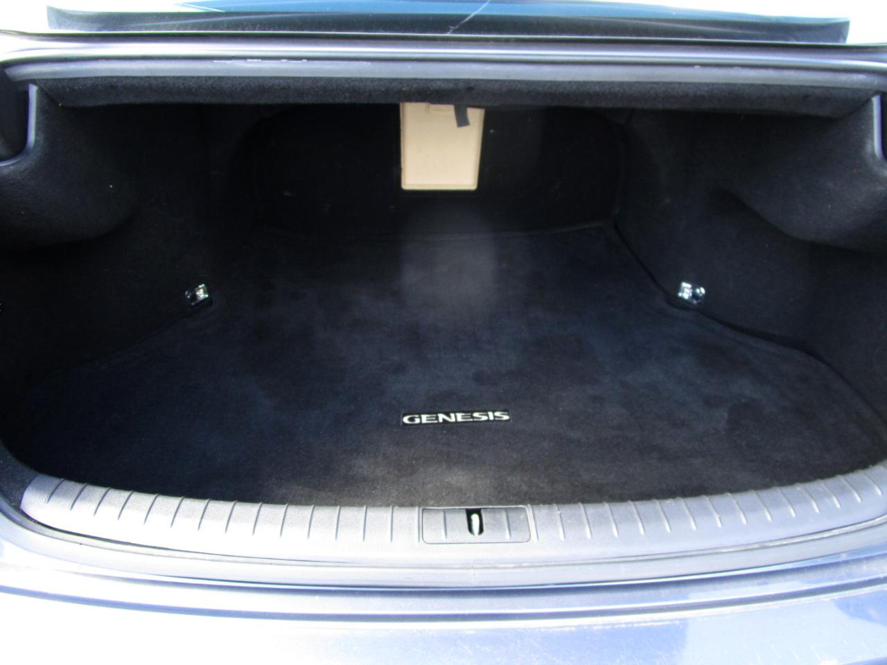 Hyundai Genesis 3.8L 2015